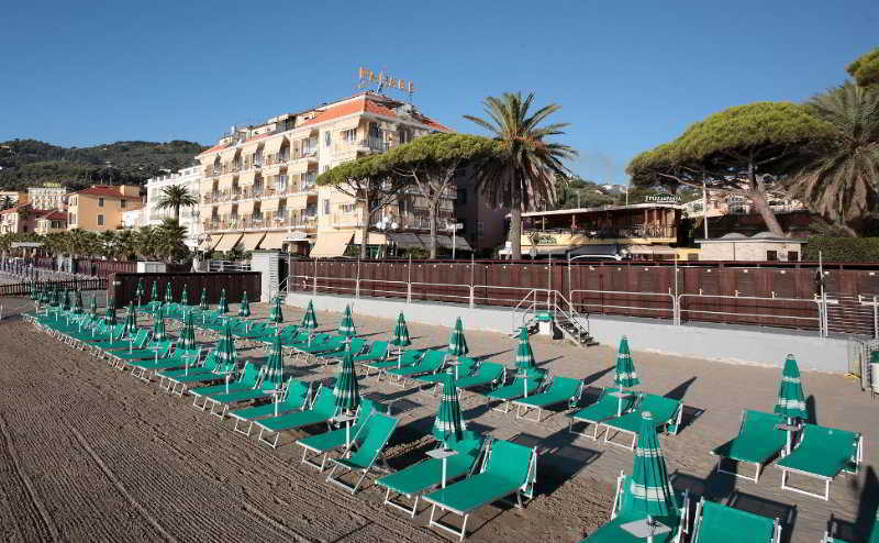 Hotel Palace Diano Marina Exterior foto